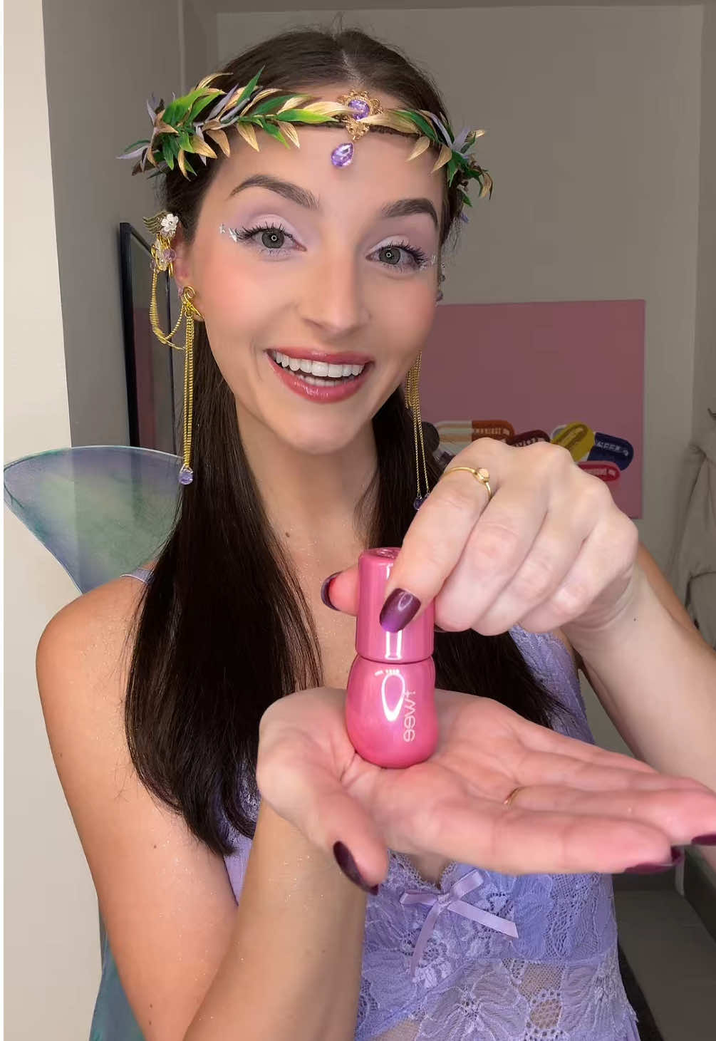 Love my @fwee 3D lipgloss in the shade Taro 70% 🩷 #fwee #halloweenmakeup #halloweencostume #halloweensounds #halloween 