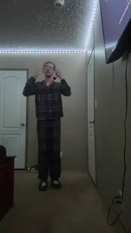 PUSHING IT OUT 😂🫶🏼 #fyp #explore #linedancersoftiktok #linedance #trailridersoftiktok 