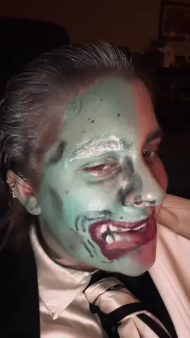 Hehehe #halloween #halloweencostume #harveydent #twoface #batmam