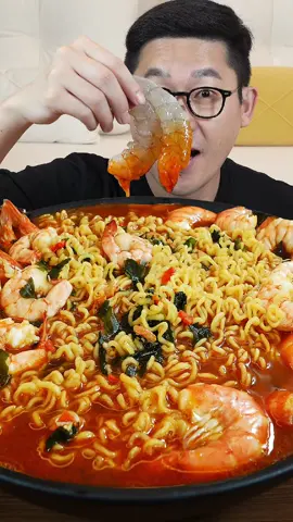 생새우회와 새우탕면 #먹방 #틱톡먹방 #틱톡푸드 #mukbang #yummy #fyp 