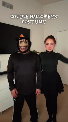 Couple Halloween Costume Idea.. #easyhalloweencostume #halloweencostume #halloween2025 #couplehalloweencostumes 
