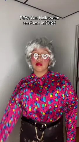 😹😹😹 i’m ready for our costume tonight #tiktokhalloweencontest #halloween 