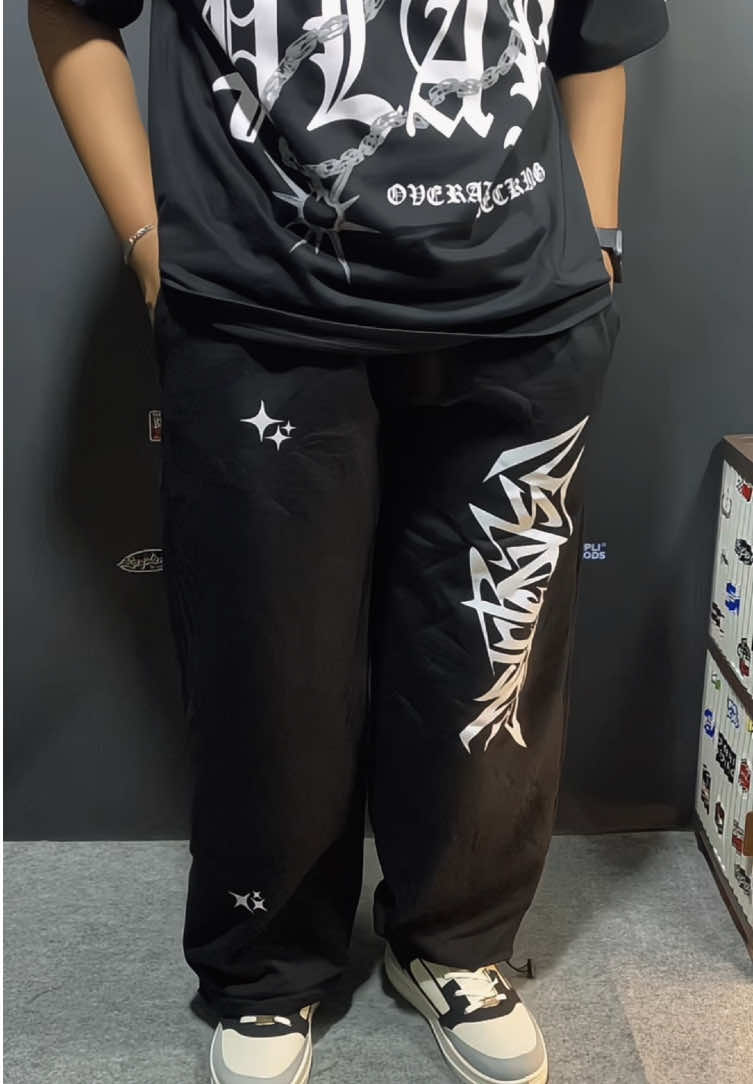 secakep ini uey harganya cuman segini??#swetpants #celanasweatpants #skenaoutfit #skena #kalcer 