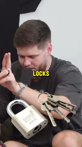 Solving riddles #yskpodcast #youshouldknowpodcast #funny_video #riddle 