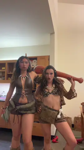 Outside the caves tonight @Alex 