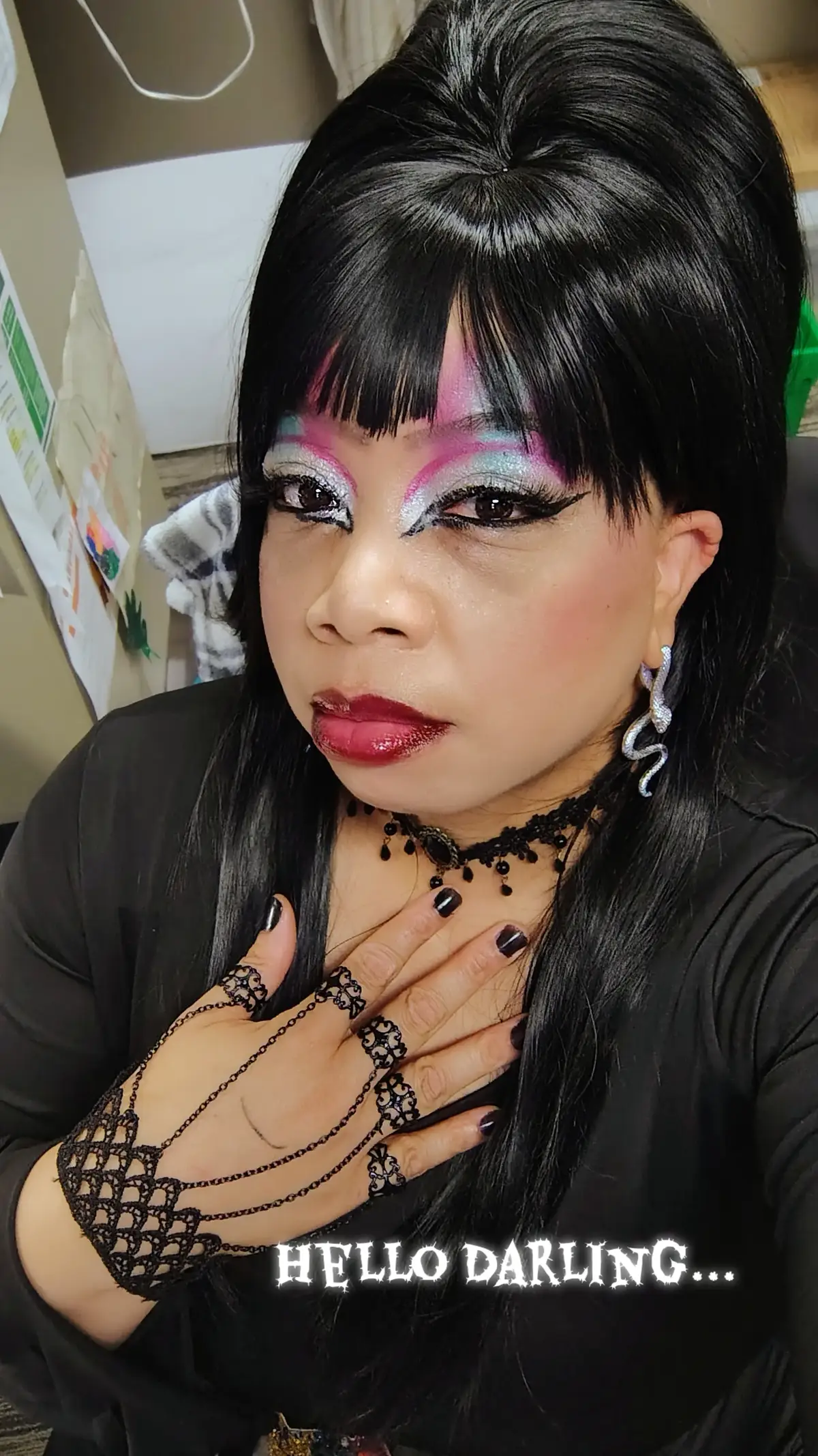 #halloweenlook #elvira #mistressofthedark  #gothglam #elviracosplay 