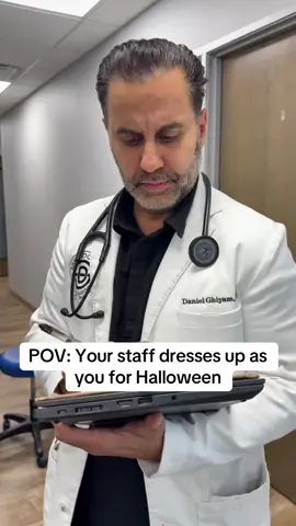 Dressing up as your boss for Halloween 😳 #halloween #halloweencostume