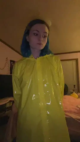 happy halloween from the weird blue haired girl #coraline #halloween #halloweencostume #coralinejones #fyp 