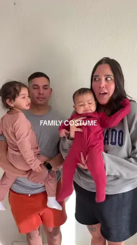 THE NIGHTMARE BEFORE CHRISTMAS #FYP #FORYOU #PARATI #HALLOWEEN #FAMILYCOSTUME 