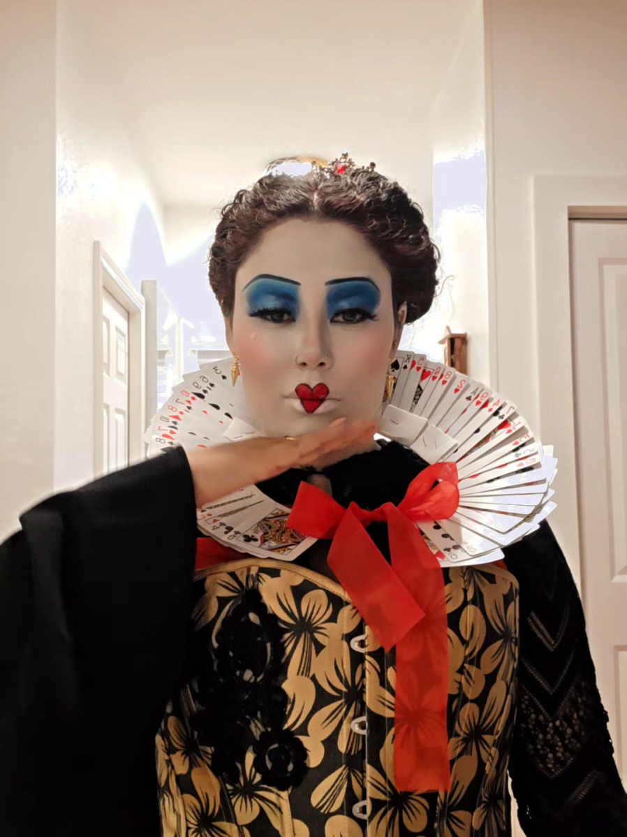 #aliceinwonderland #redqueen  #redqueenmakeup #haloween2025 #fyp 