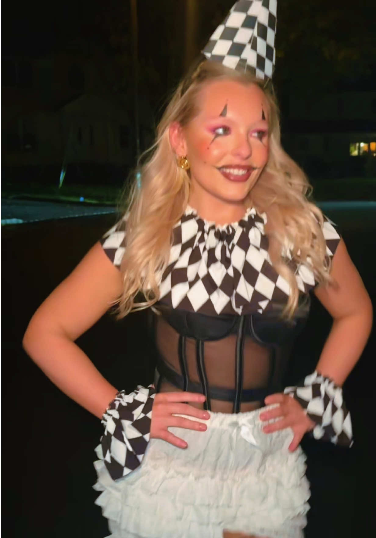 Taking a picture😘