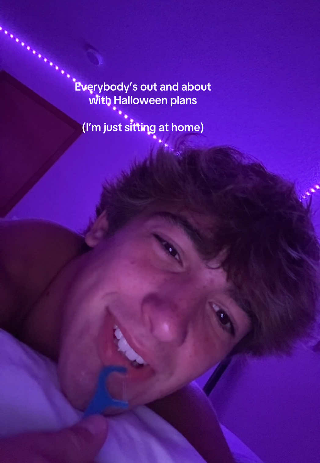 Just chillin by myself #halloween #relatable #fyp #viral 