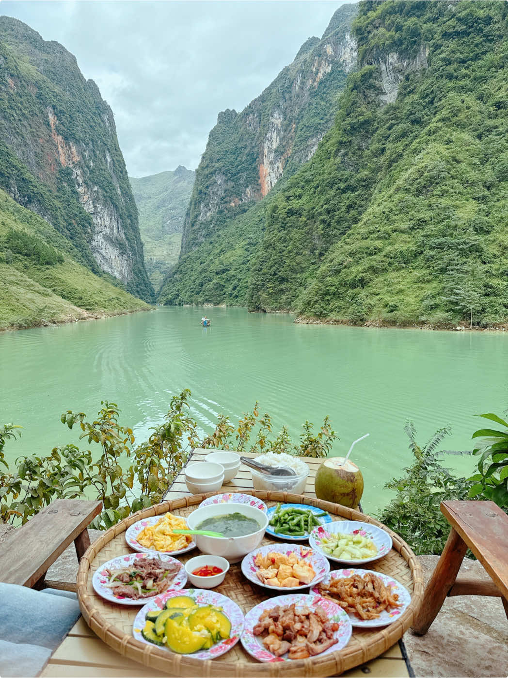 Rời thành phố về quê để yêu đời yêu thiên nhiên núi rừng hùng vĩ🫶 #hagiang #hagiang2025 #songnhoquehemtusanmapileng #xuhuong 