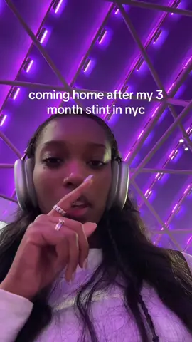 FIFTEEN PIECE BONELESS HALF HONEY HOT HALF DRY LEMON PEPPER WITH A LATGE FRY AND A PEACH DRINK   #nyc #atlanta #fyp 