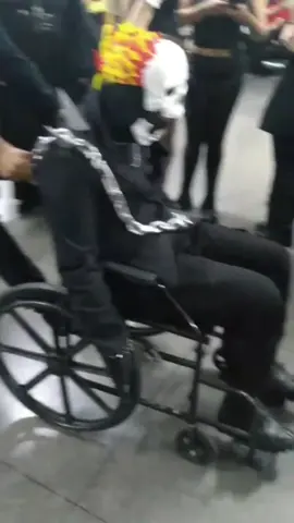 cadeirante fantasma nunca decepciona 💪😼 #ghostrider #cosplay #mulherdepreso🔓🕊👫💍 #linkinpark #vaiprofyinferno👺🔪 