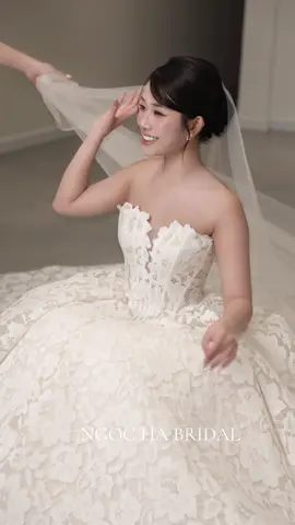 Ren xinh cho các nàng yêu thích đơn giản #ngochadocuoi #vaycuoi #vay #wedding #aodaiviet 