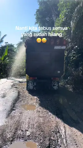 #fyp #trukkalimantan #trukmaniaindonesia #foryoupage 