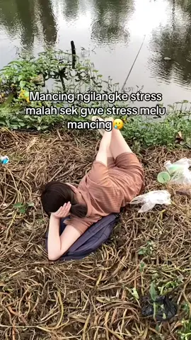 emg knapa ya 🥹 #mancing #mancingmania #wanitaindonesia 