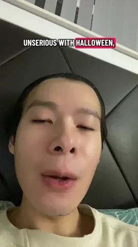 Where are the scary stuff?!?! It’s Halloween! 😩😩😩 #halloween 