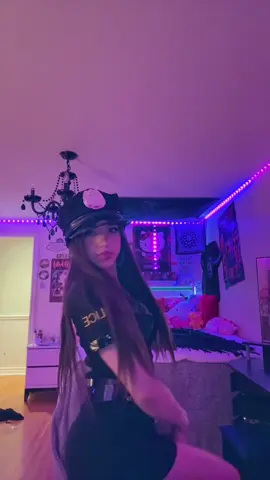 You’re arrested #halloweentransition #halloweencostume #police #costume #fyp 