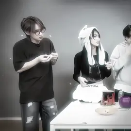 không thích cũng phải ăn:))) #nuthong #nnutdan #hongshihoshi #lykn 