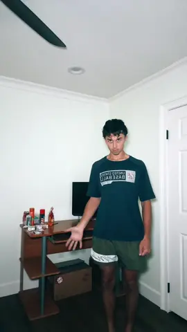 We ALL gotta start doing this #storytelling #funny #relatable 