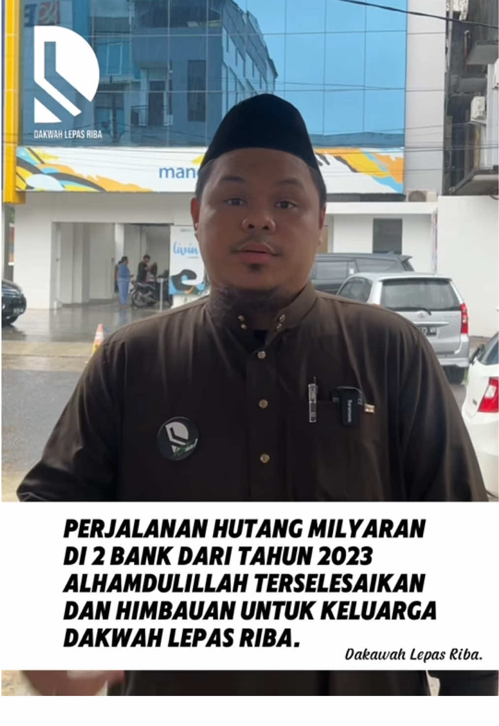 “Perjalanan ini bukan sekadar dari Belitung ke Jakarta... tapi perjalanan dari gelisah menuju tenang, dari terlilit menuju merdeka.” Tahun 2023 — seorang ibu datang ke Office Dakwah Lepas Riba dengan langkah berat dan hati penuh beban. Dua bank, miliaran rupiah hutang, dan harapan yang hampir padam. Tapi di sini, ia belajar kembali percaya. Bahwa ketika niat dibersihkan, Allah buka jalan dengan cara yang tak pernah kita duga. Satu per satu pintu kemudahan terbuka. Hingga akhirnya, hutang itu... lunas. Kini ia kembali pulang — bukan hanya tanpa hutang, tapi dengan hati yang lebih lapang. “Perjalanan dari riba menuju ridha.”  #LepasRiba #KisahNyata #DakwahTanpaRiba #HijrahFinansial #BebasHutang        