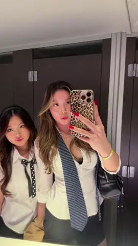 serena and blair #gossipgirl #halloween 