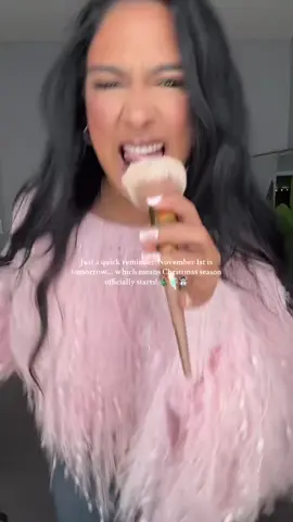 Finally Christmas is here!!! ❄️☃️🎄#christmasseason #holidaycountdown #holidays 