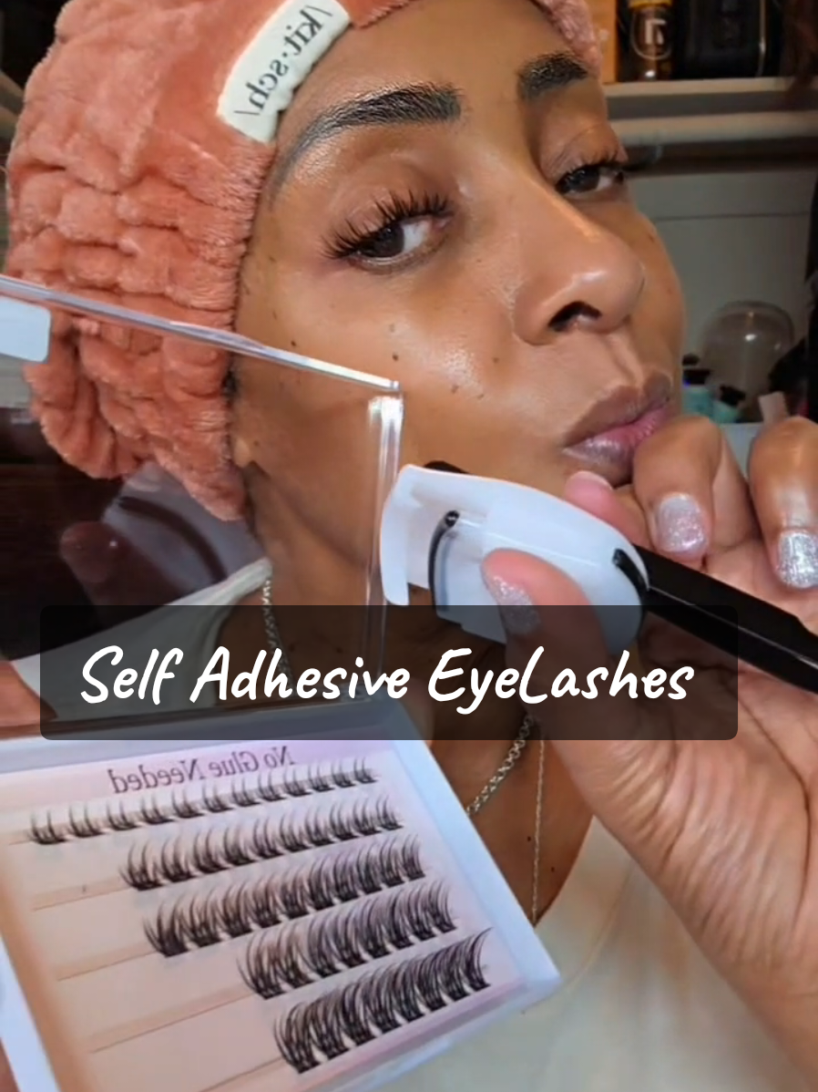 Self Adhesive EyeLashes #tiktokshopcreatorpicks #TikTokShopBlackFriday #tiktokshopcybermonday #beauty #beautytips 