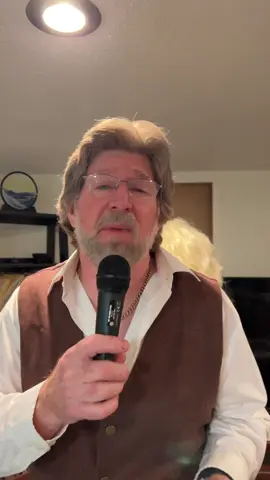 Kenny and Dolly Halloween 2025 #kennyrogers #dollyparton #costumeparty 