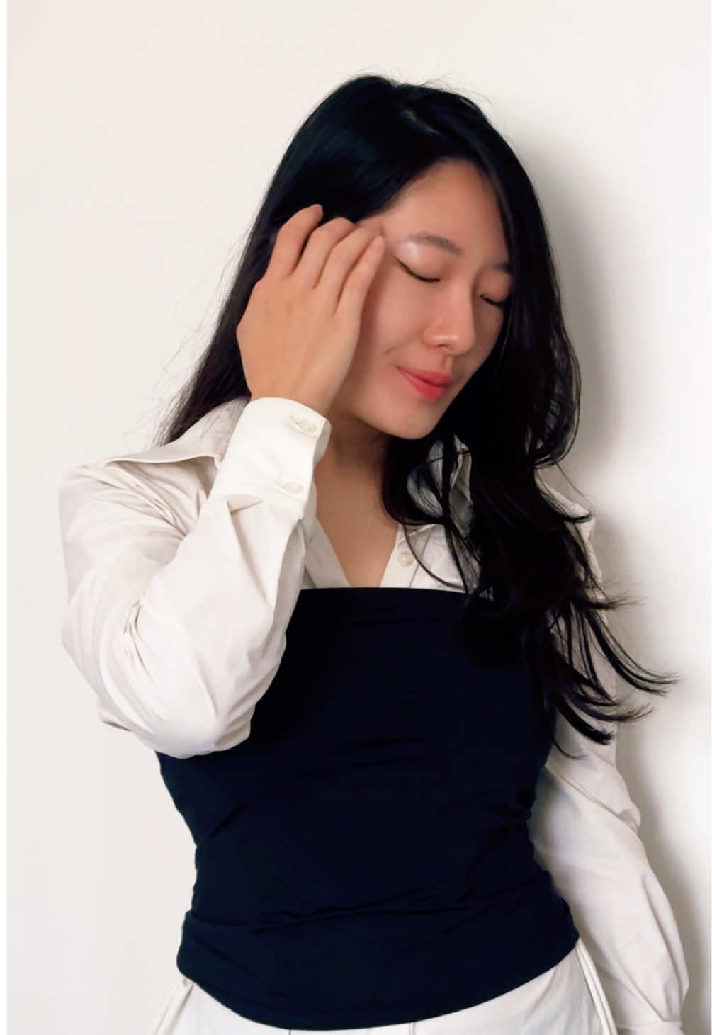 Frio, calor, vento e chuva... tudo no mesmo dia como é que a gente se veste pra isso?🌦️ Com as peças coringas da @Insiderstore estou preparada para todos os climas☀️ #obasicotransforma 