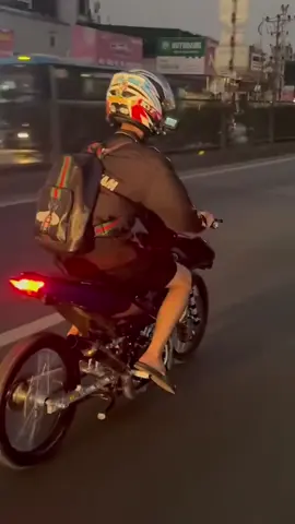 Dạo phố không 👀#y15zr #72jet8 #y15zrmalaysia #y15zrvietnam 