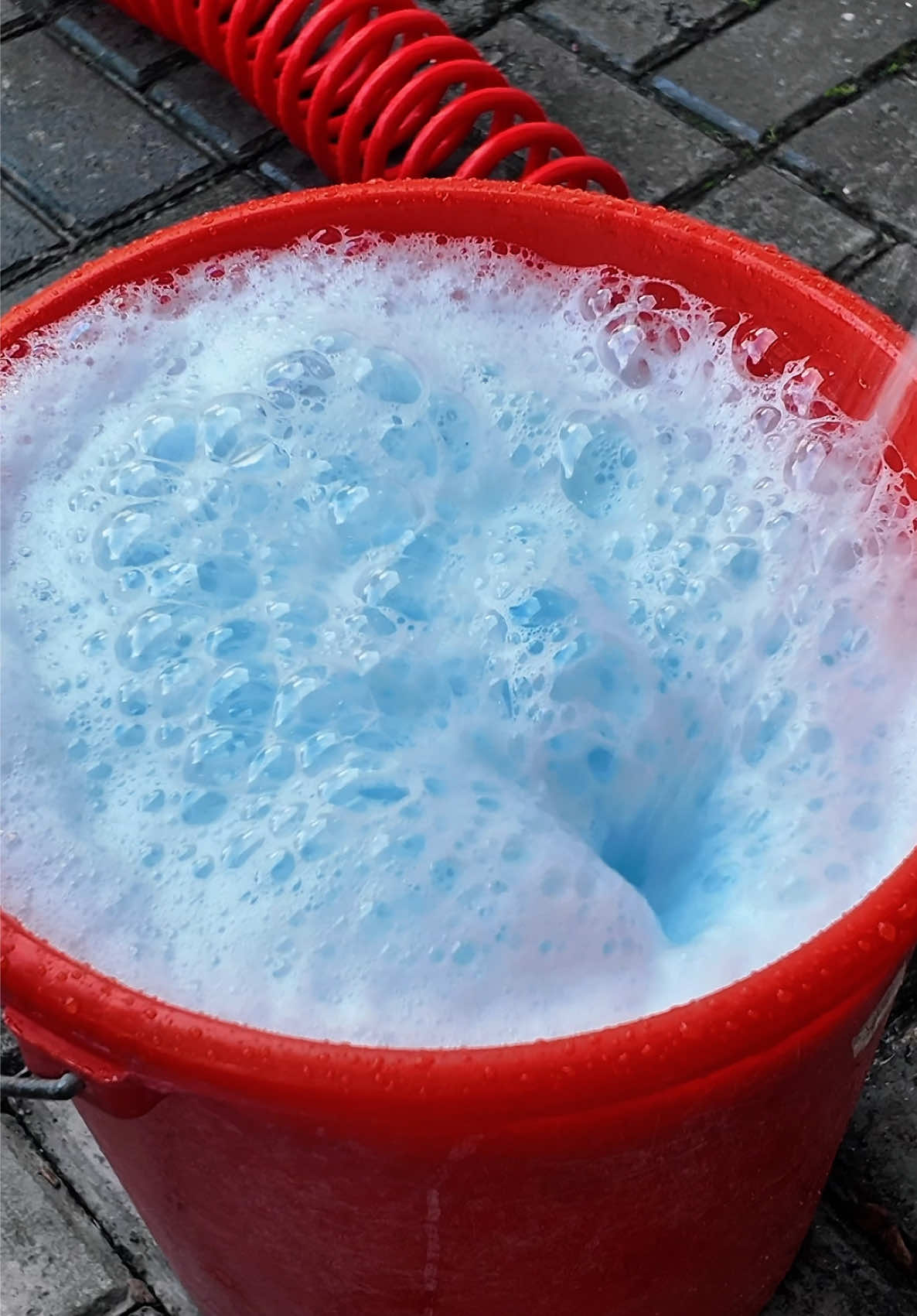 Guapo Car Shampoo. Car shampoo Car shampoo and wax Motor shampoo Motor shampoo and wax Car care shampoo Car care and wax Best recommendation car shampoo Best recommendation car shampoo and wax #motorshampoo #carshampoo #carwash #guapocarcaresolutions #carwax