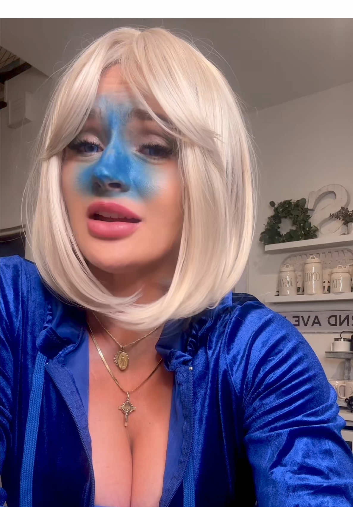 Best pregnancy costume!! #halloween #pregnant #pregnancy #pregnanttiktok #pregnantlife 