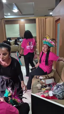 otw pesta rakyat🧚🏽‍♀️🥳 >>Bookings via DM📩 #makeupjayapura #muajayapura 