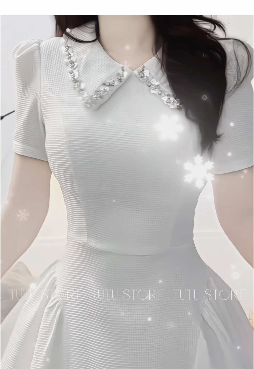 Lúc khi yêu người nói rằng bên nhau 1 đời không phai 🎶🎶🌸 #thoitrang #tutustore #damthietke #D1441