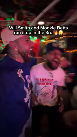 Mookie needed that BAD! LFG 😤🔥 Dodgers up 3-1 heading to the 4th. @SEBASTIAN @emilionavarro_ #dodgers #WorldSeries #bluejays #game6 #MLB 