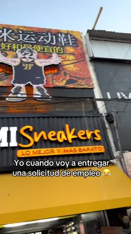 Yo cuando voy a entregar una solicitud de empleo #fyp #paratii #empleo @Sami Sneakers 