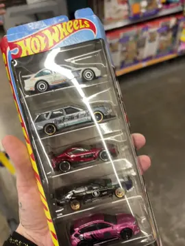 These were some cool finds at Walmart. #hotwheels #hotwheelscollections #hotwheelscars 