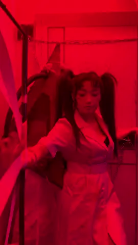 Dưới địa ngục cũng có gái đẹp hả mọi người #OmegaDaLat #WinGroup #dalatnightlife #dalattrip #Clubdalat 