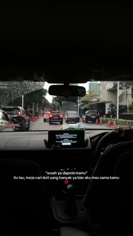 iya karena aku juga kerja cari uang biar bisa hiduppin diri sendiri 😘 #jakartaafterrain #scbdsudirman 