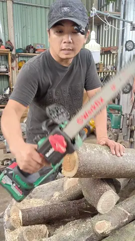 cưa xích pin 12inch tua nhanh máy khỏe 