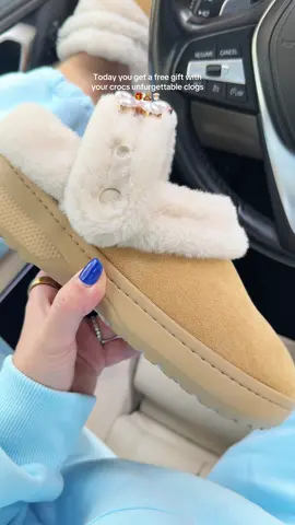 #crocs #crocsunfurgettable #SuperBrandDayBFCM #clogs #giftideasforher 