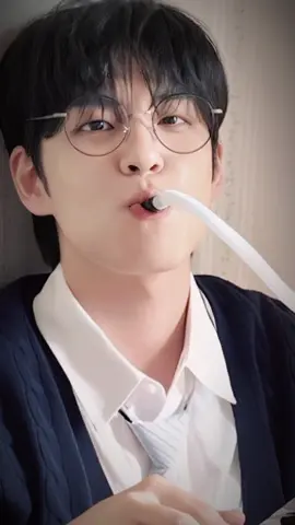 ku lepas kacamata~🌜 #wonpil #원필 #day6 #wonpilday6 #김원필 