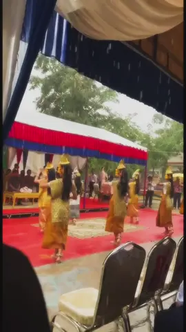 យកកំហុសជាបទពិសោធន៍។#របាំ #khmer #women #fyp #24hours 