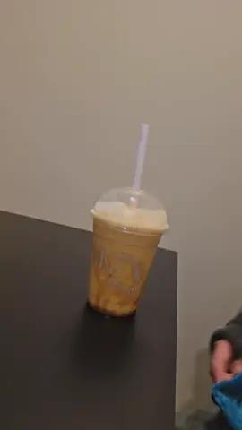 feliz hawolin!🎃 con  @@canelawhite 