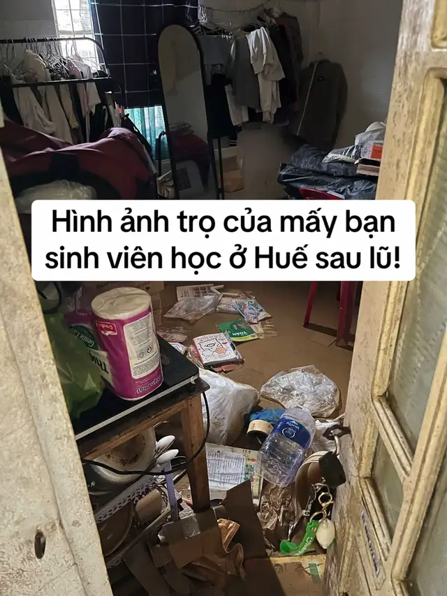 Hình ảnh trọ của mấy bạn sinh viên sau lũ, Đa số các bạn đều có hoàn cảnh khó khăn đến từ những vùng quê nghèo miền Trung đến Huế học. Mong các bạn sớm ổn định lại để tập trung cho việc học. #baolumientrung #hue 