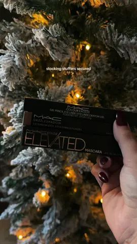 Shopping early girlie 🤎✨ @maccosmetics #maccosmetics #midnightdazzletrio #makeup #stockingstuffer #tiktokshopblackfriday 