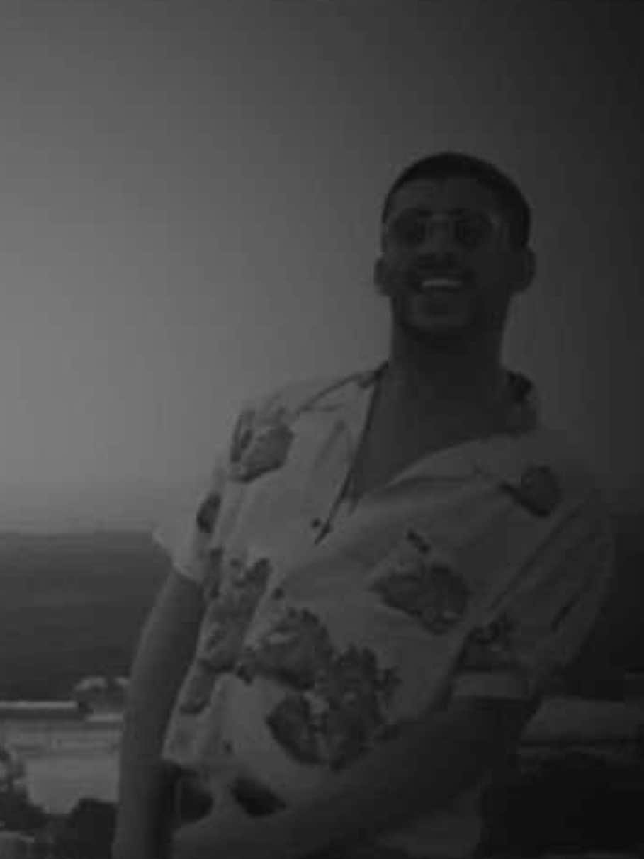 Ser diferente se siente cabrxn😮‍💨#badbunny #viral #fyp #2016 